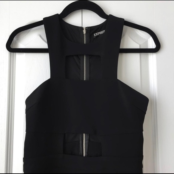 Front Cutout Maxi Dress with Side Slit - Picture 4 of 4